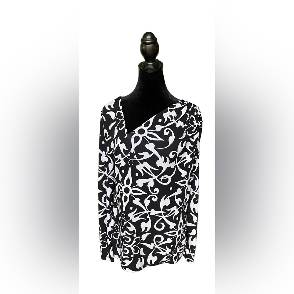 Narciso Rodriguez: Black and White Blouse